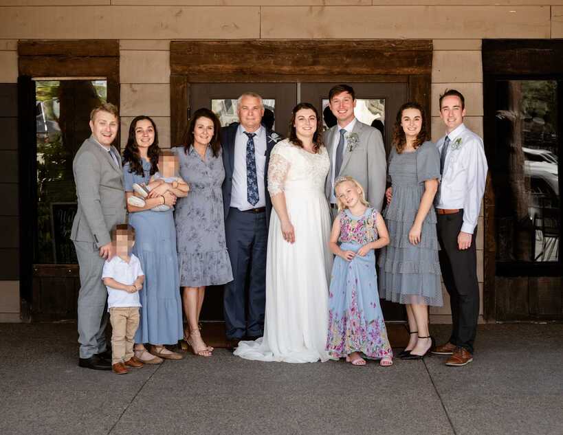 Family picture at wedding